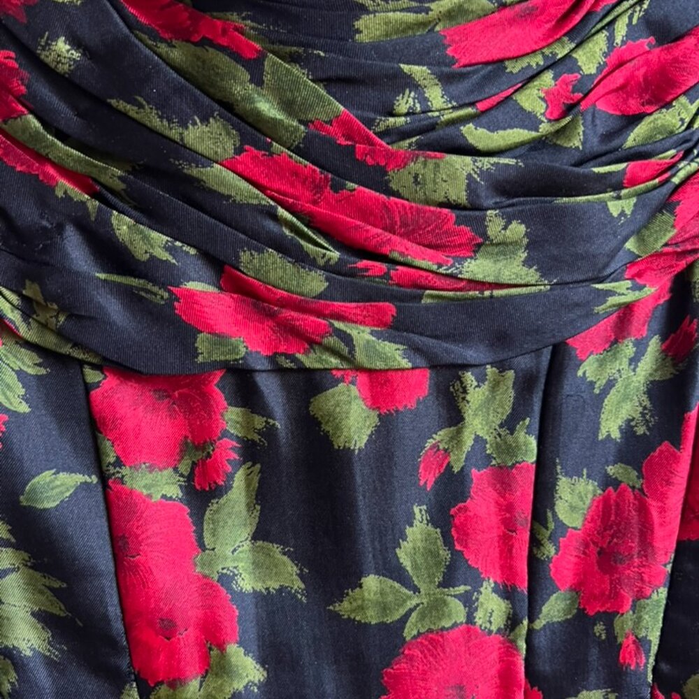 Vintage Red Floral Dress - Picture 2 of 8